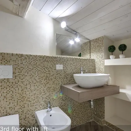 Apartman Vertical Garden By Mamo *