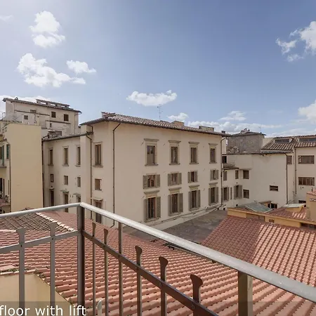 Apartman Vertical Garden By Mamo Firenze