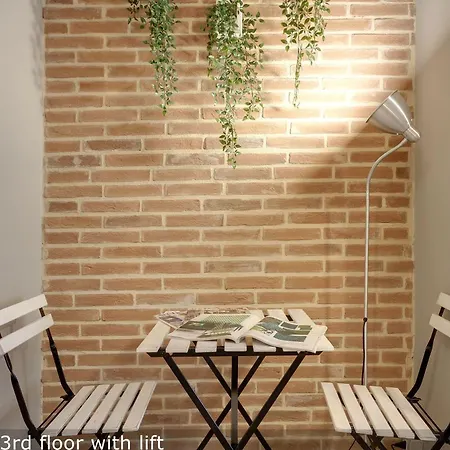 Apartment Vertical Garden By Mamo